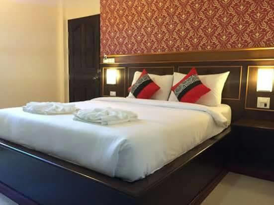 Banana Place Resort Chumphon Exteriör bild
